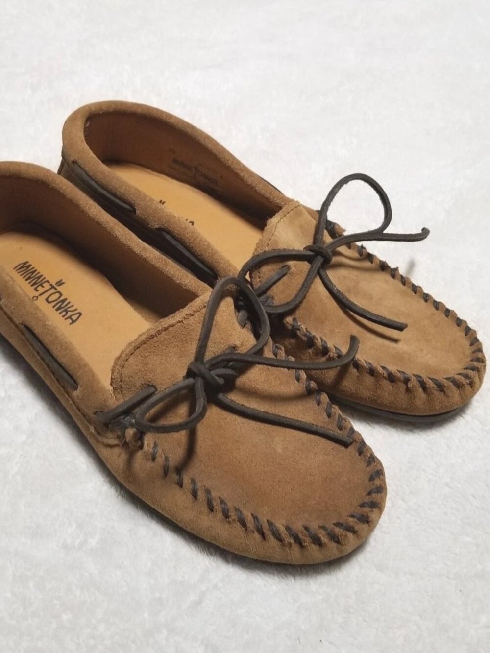 Minnetonka Men Size 7 Brown Suede Moccasin Shoes Slip On Loafers